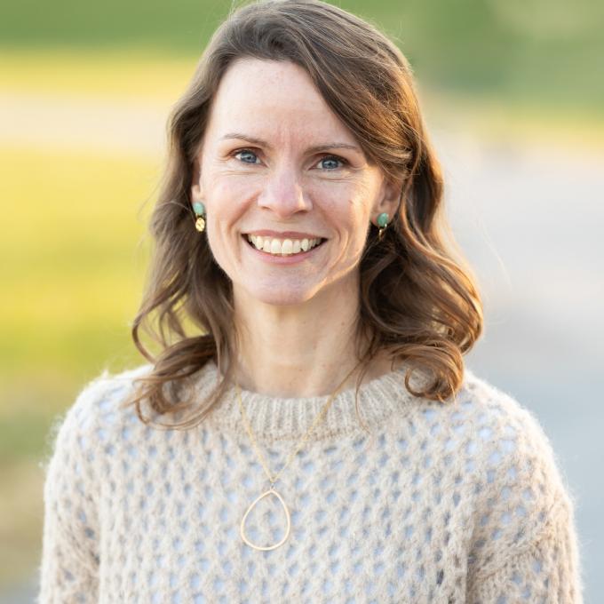 Headshot of Heather McPherson